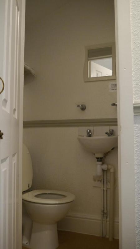 Single Room with Private Bathroom image 1