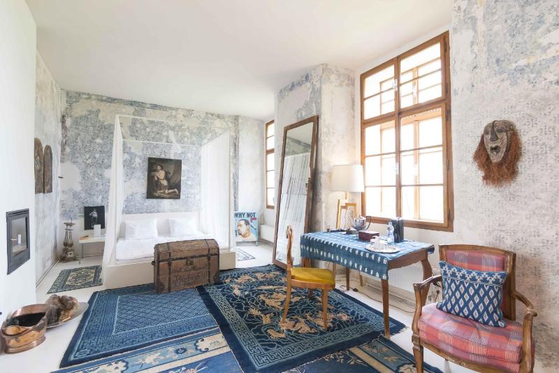 Deluxe Suite image 3