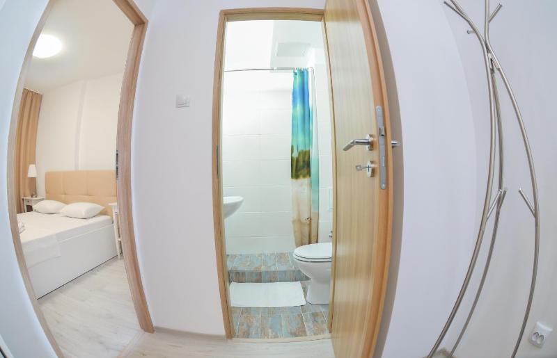 University Square Accommodation - image 13