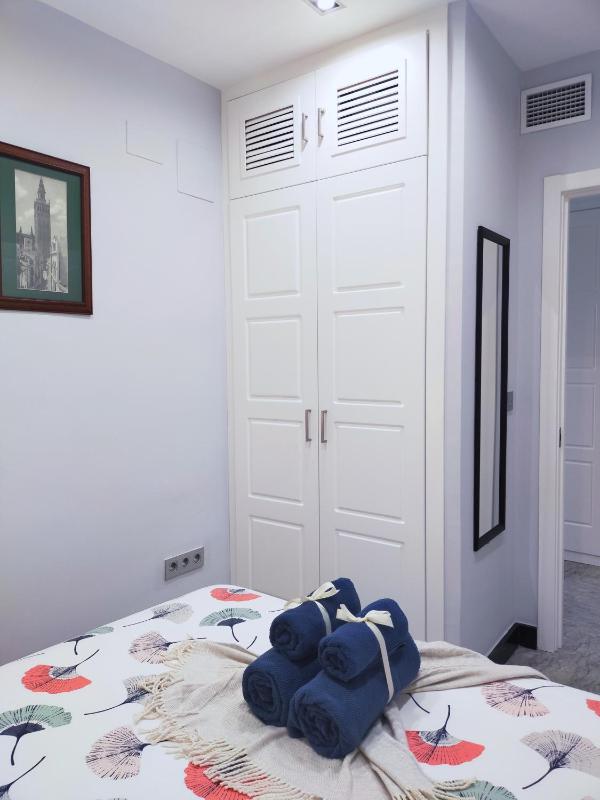 BOHEMIAN & SUITES PANORAMIC -parking - image 9