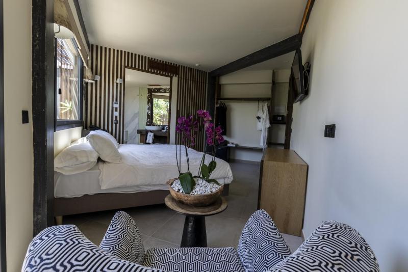 Deluxe Room image 1