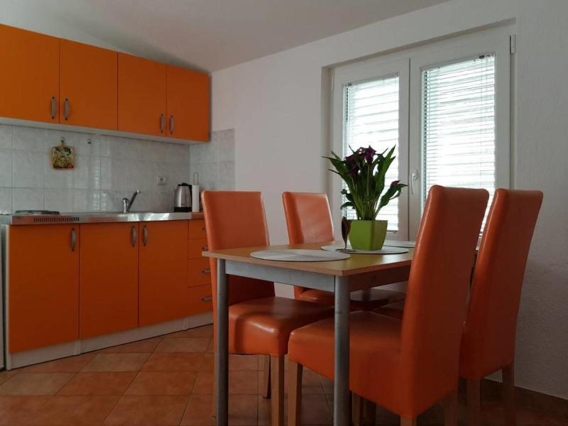One-Bedroom Apartment with Terrace and Sea View image 2