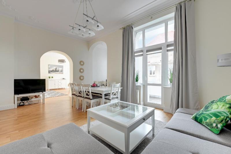 Palermo - Spacious Family Apartment 200 m from Sopot Beach by Lion Apartments - image 23