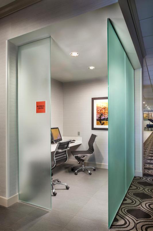 Crowne Plaza Phoenix Airport - PHX By IHG - image 17