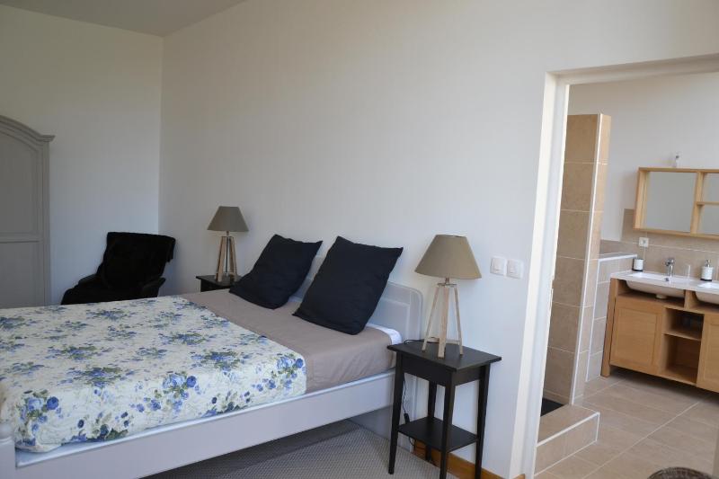 Executive Suite image 3