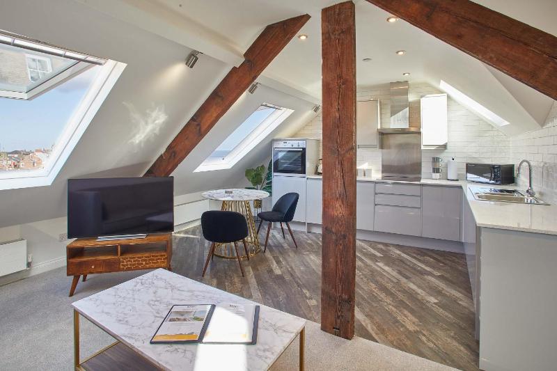 One-Bedroom Apartment image 1