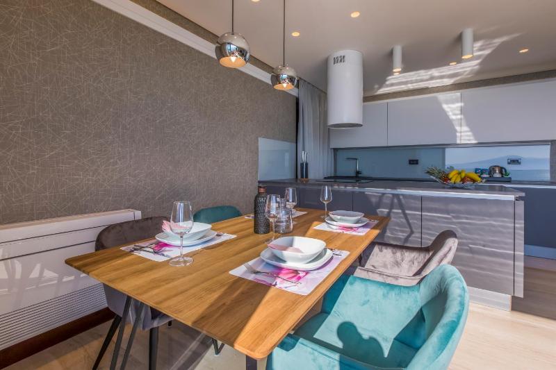 VILLA FRAN - DELUXE PENTHOUSE SUITE with private pool # 4 - image 14