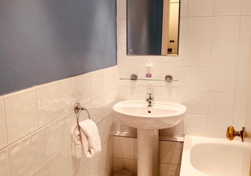 Apartment image 3
