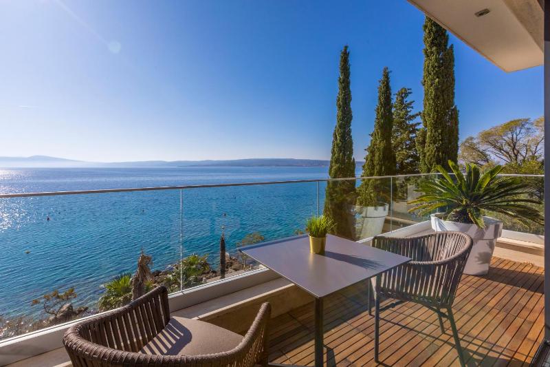 VILLA FRAN - DELUXE PENTHOUSE SUITE with private pool # 4 - image 4
