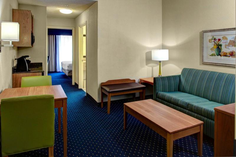 King Suite image 2