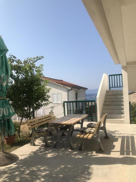 Apartment with Terrace image 2