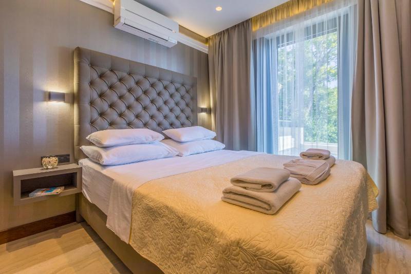 BEACH FRONT VILLA FRAN - DELUXE PENTHOUSE SUITE with private pool - image 3