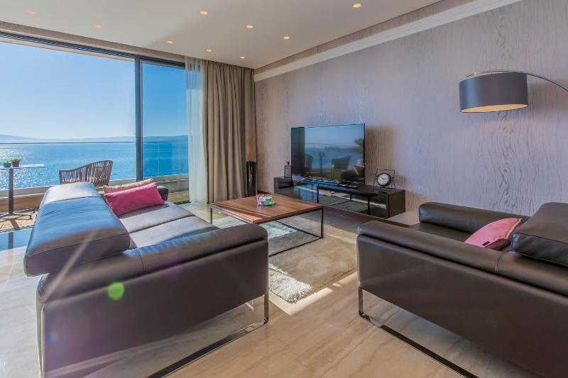 BEACH FRONT VILLA FRAN - DELUXE PENTHOUSE SUITE with private pool - image 40