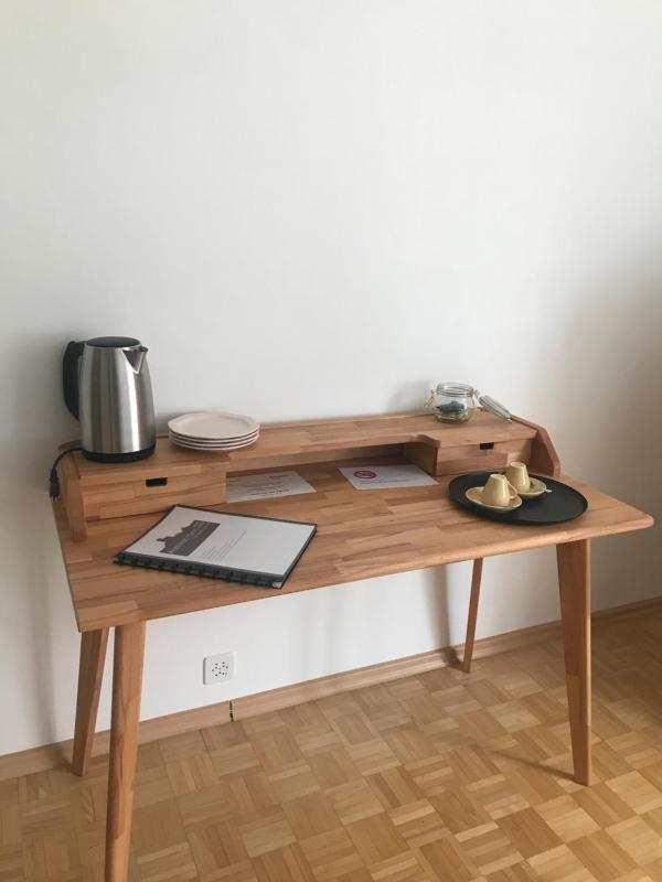 One-Bedroom Apartment image 1