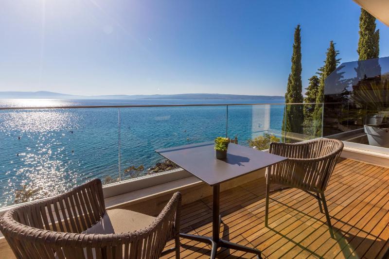 BEACH FRONT VILLA FRAN - DELUXE PENTHOUSE SUITE with private pool - image 26