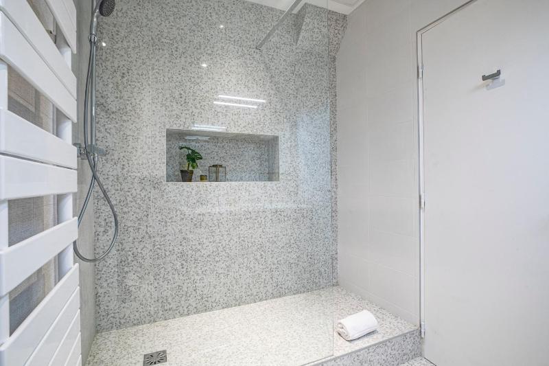 Three-Bedroom Apartment image 4