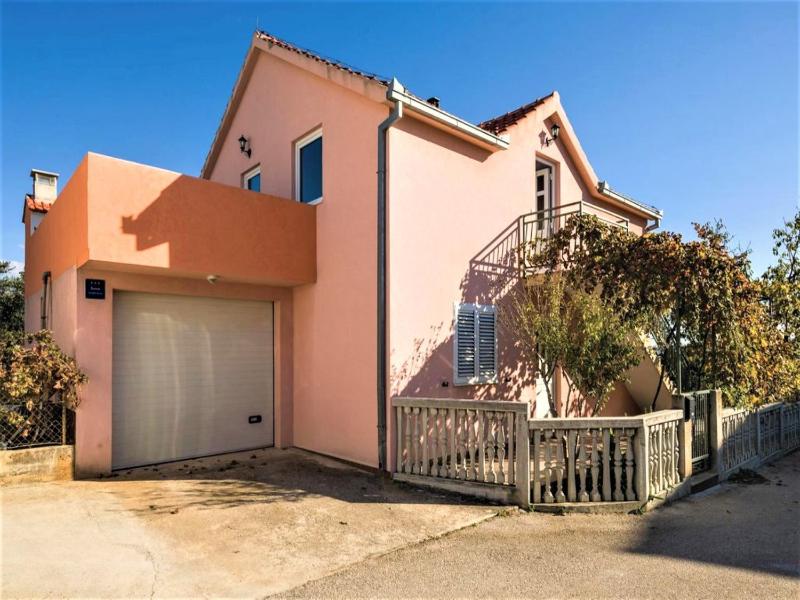 Two bedroom apartment with Sea view image 3