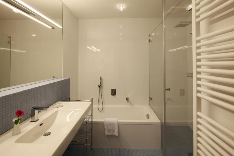 Suite with Balcony image 2