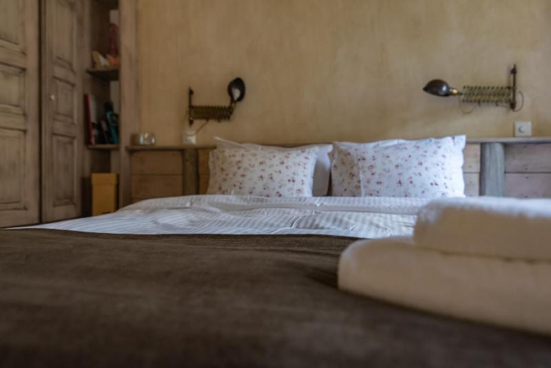 Standard Double Room image 1