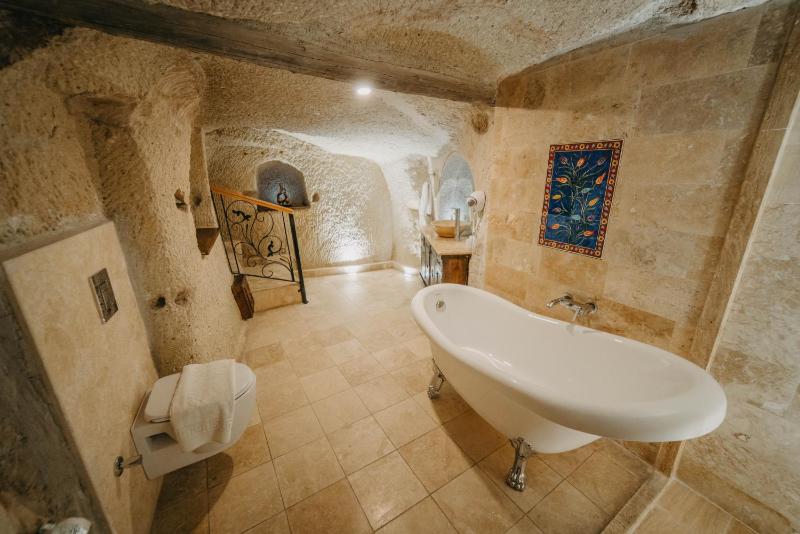 Superior Cave Room with Bath-Ground Floor image 4