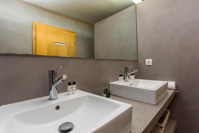 Lodging Apartments Beach Apartment Villa Olimpica - image 14
