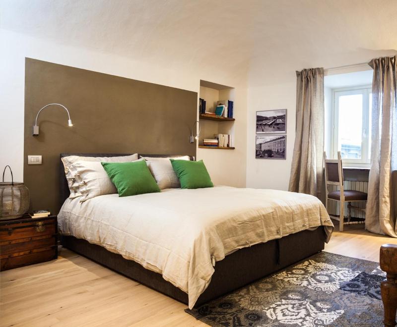Double Room with Private Bathroom image 1
