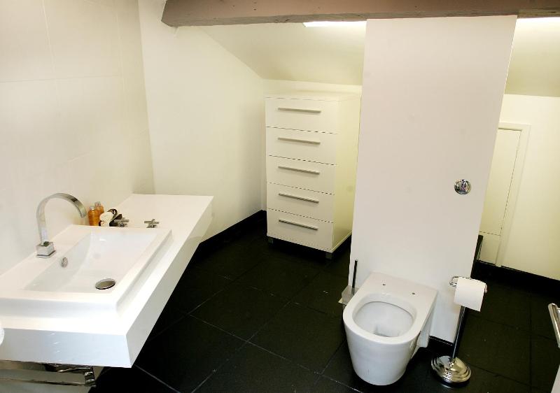 Three-Bedroom Suite image 2