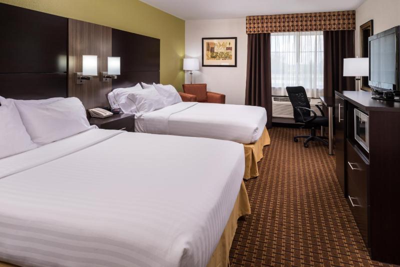 Standard Room image 4