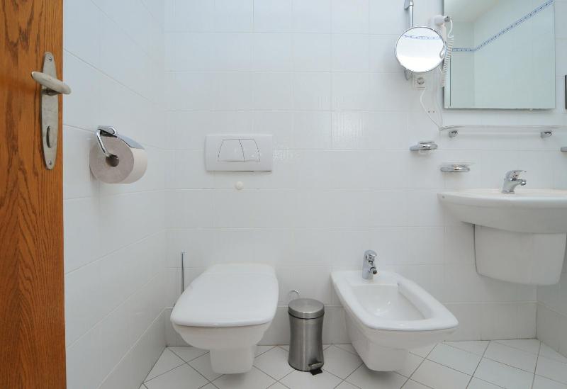 Apartment with Terrace (6 Adults) image 2
