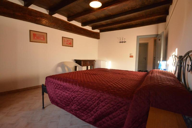Double Room image 4