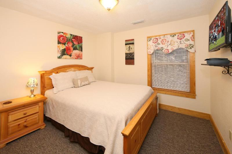 Roomy Chalet for your perfect Mountain getaway - image 6