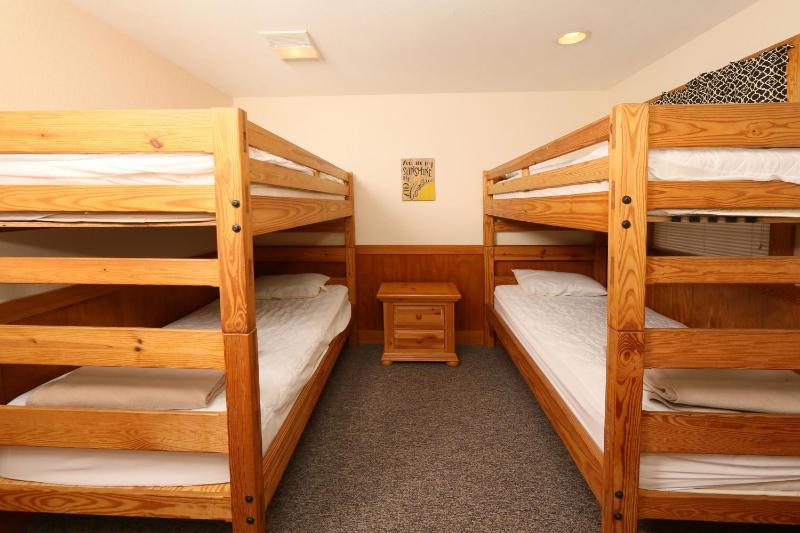 Roomy Chalet for your perfect Mountain getaway - image 10