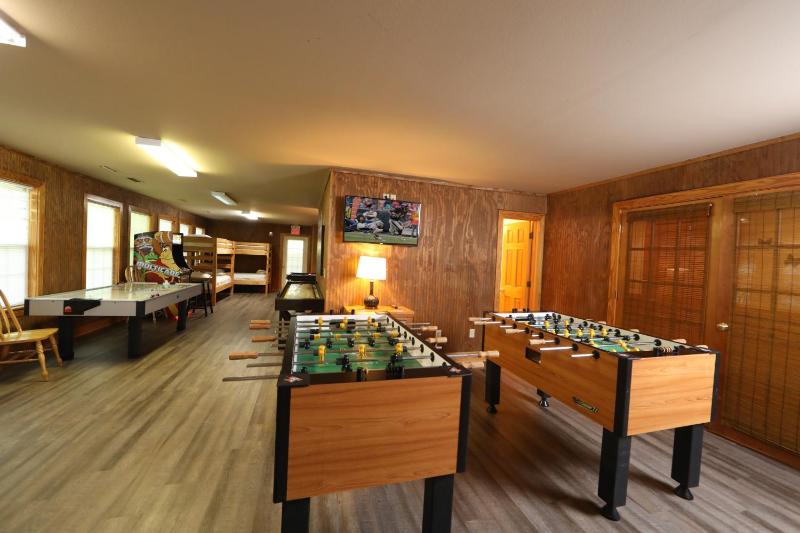Spacious Chalet for your Mountain Retreat - image 10