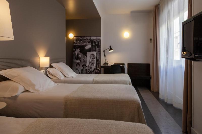 Triple Room image 4