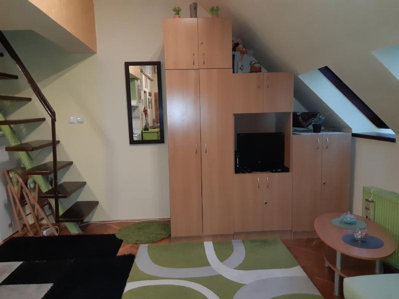 Sweet Home Center Apartment - image 2