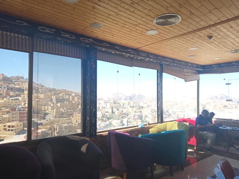 Petra Visitors Hotel - image 8