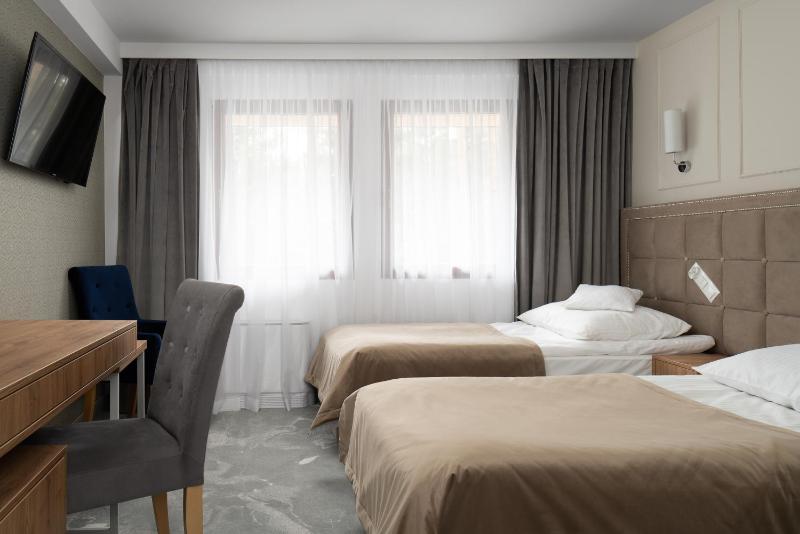 Double Room image 4