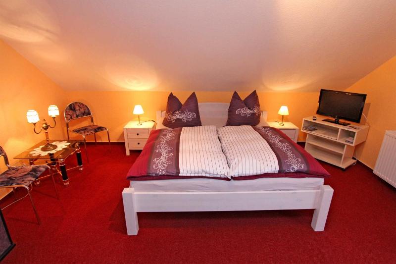 Standard Apartment image 3