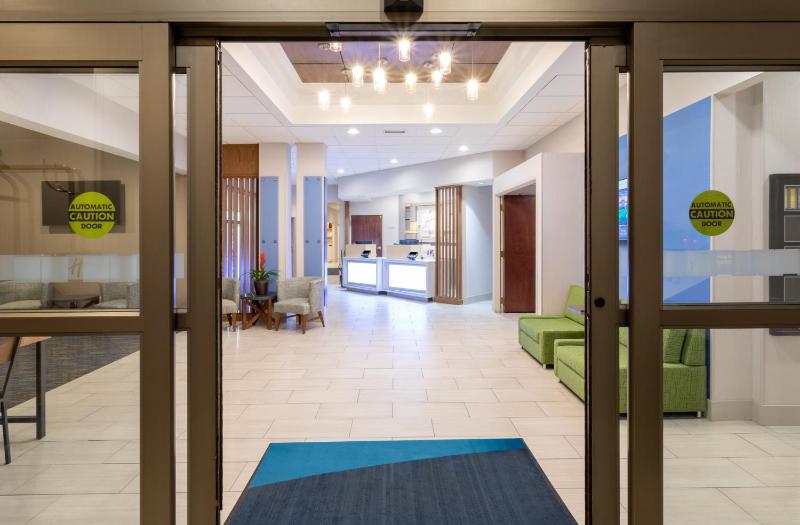 Holiday Inn Express Hotel And Suites Minneapolis Downtown By IHG - image 26