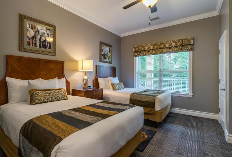 Two-Bedroom Suite image 2