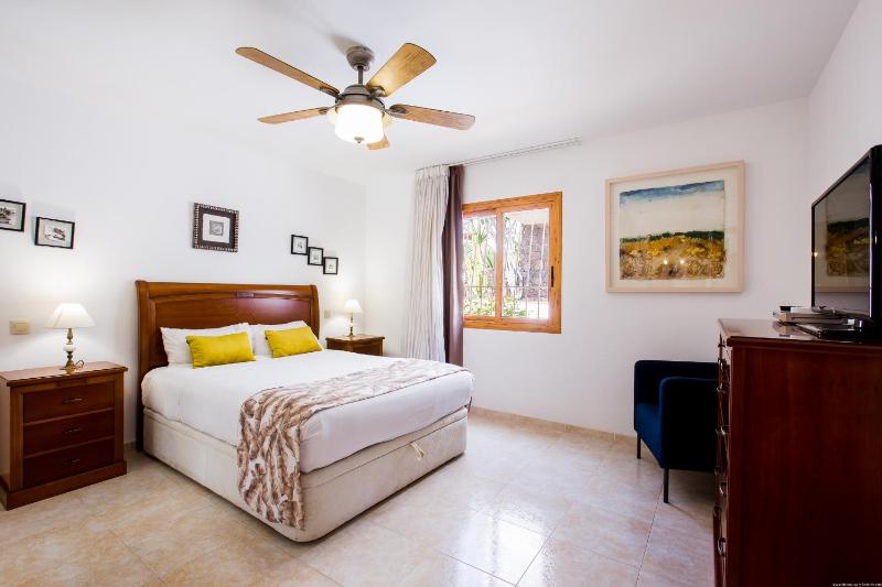 El Beril Ocean Front - image 12