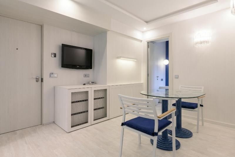Junior Suite image 4