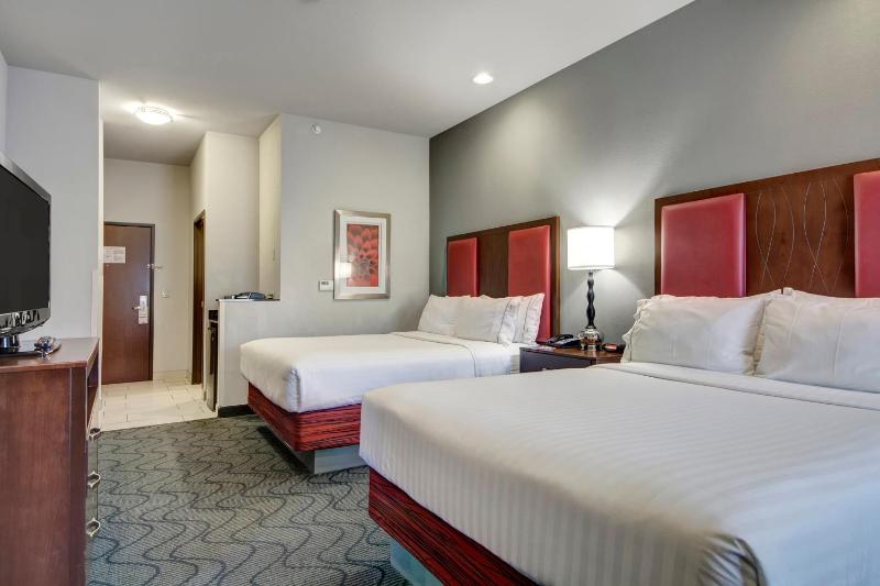 Standard Room with Two Queen Beds image 2