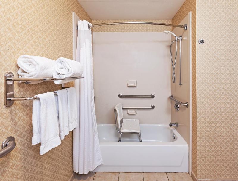 King Room - Mobility Access/Hearing Accessible image 1
