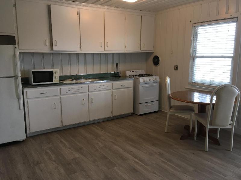 One-Bedroom Apartment image 4
