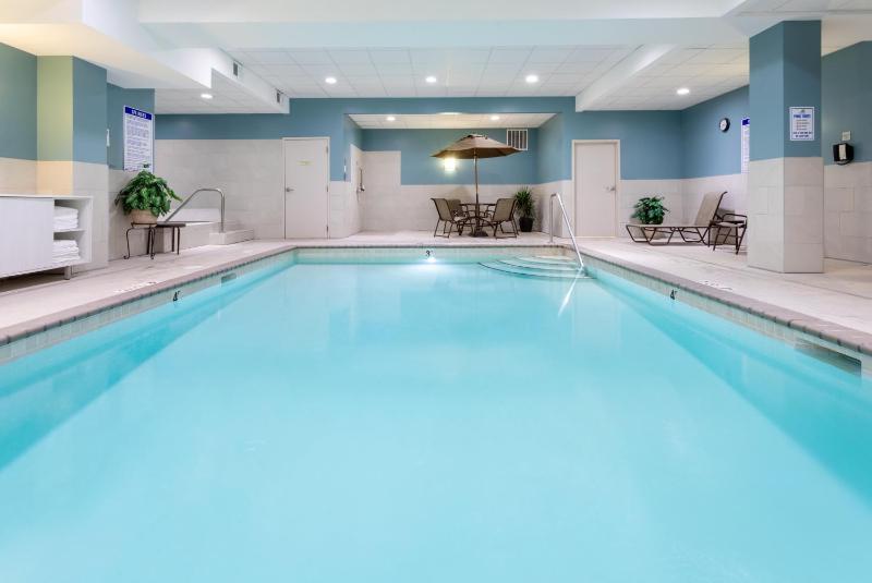 Holiday Inn Express Hotel And Suites Minneapolis Downtown By IHG - image 3