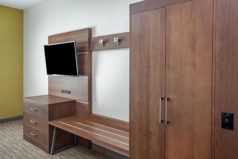 King Suite image 4