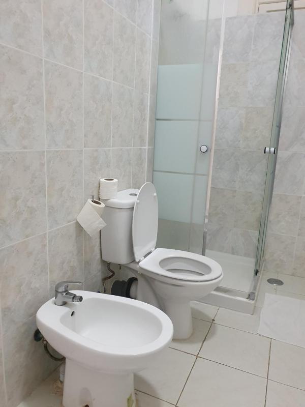 Quadruple Room with Shared Bathroom image 2