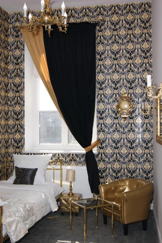 Superior Single Room image 3
