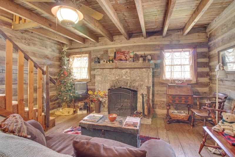 one bedroom house image 2